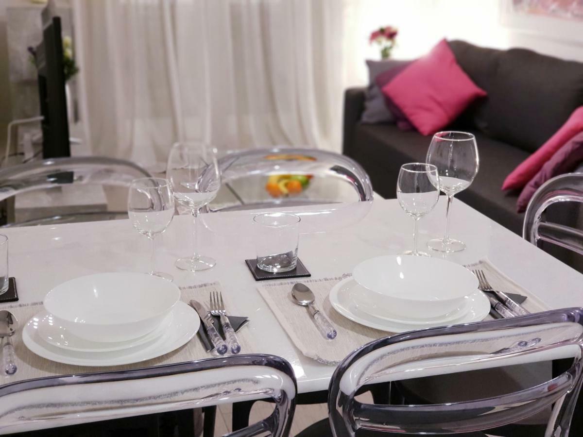 Beautiful Brand New Apartment Seaside Афіни Екстер'єр фото