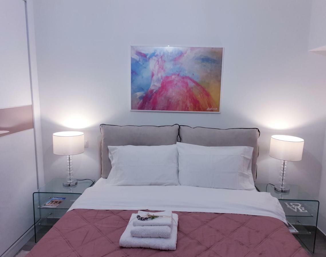 Beautiful Brand New Apartment Seaside Афіни Екстер'єр фото
